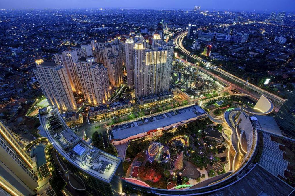 Blue Sky Hotel Petamburan Jakarta Luaran gambar