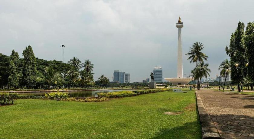 Blue Sky Hotel Petamburan Jakarta Luaran gambar