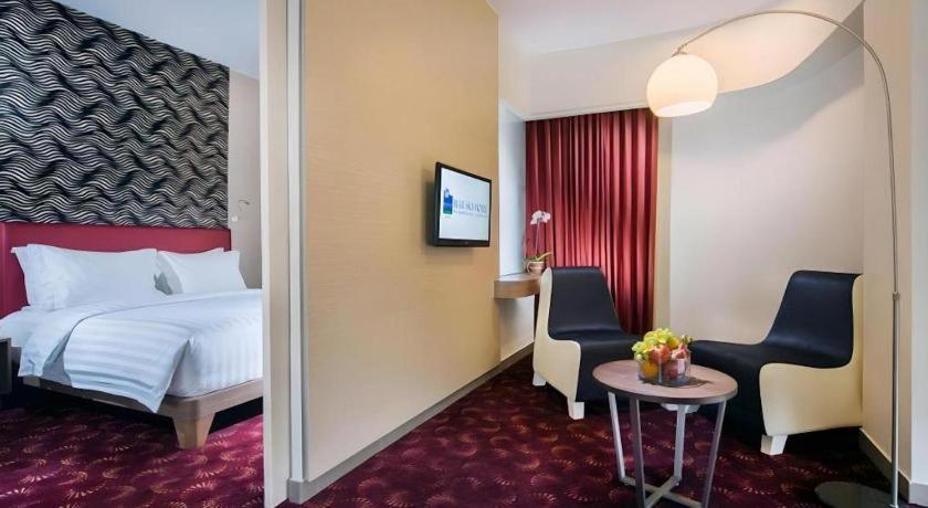 Blue Sky Hotel Petamburan Jakarta Luaran gambar