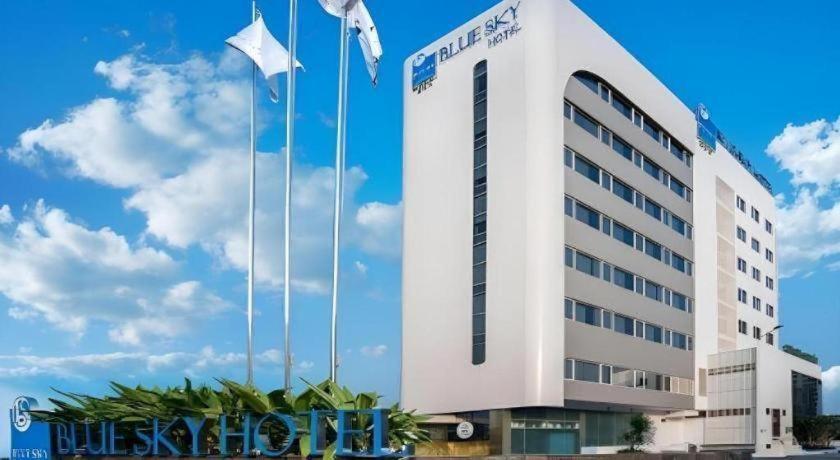 Blue Sky Hotel Petamburan Jakarta Luaran gambar