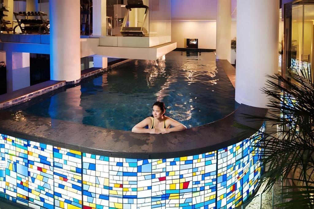 Blue Sky Hotel Petamburan Jakarta Luaran gambar